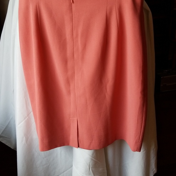 Skirt - Picture 2 of 8